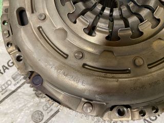 bontott VW GOLF VI Kuplung Szett Lendkerékkel