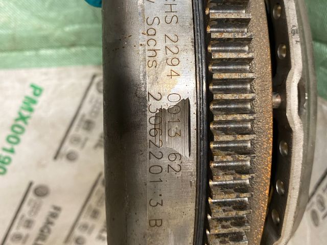 bontott VW GOLF VI Kuplung Szett Lendkerékkel