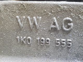 bontott VW GOLF VI Motor Tartó Bak (Fém)