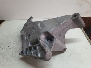 bontott VW GOLF VI Motor Tartó Bak (Fém)