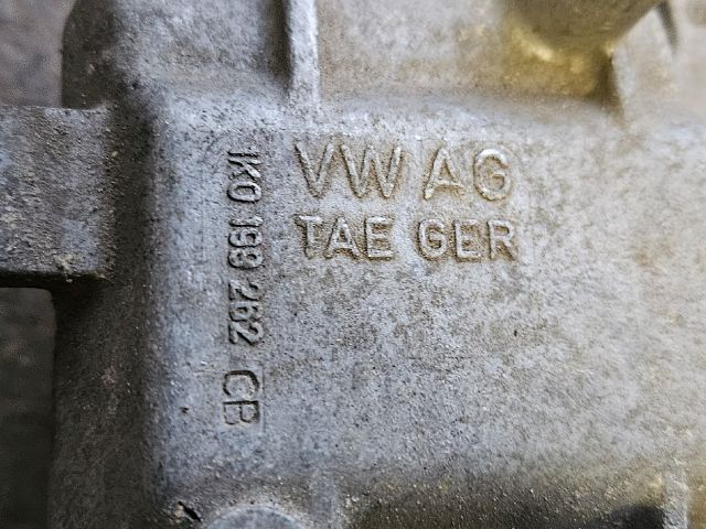 bontott VW GOLF VI Motor Tartó Bak Jobb