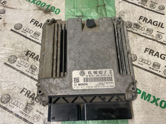 bontott VW GOLF VI Motorvezérlő