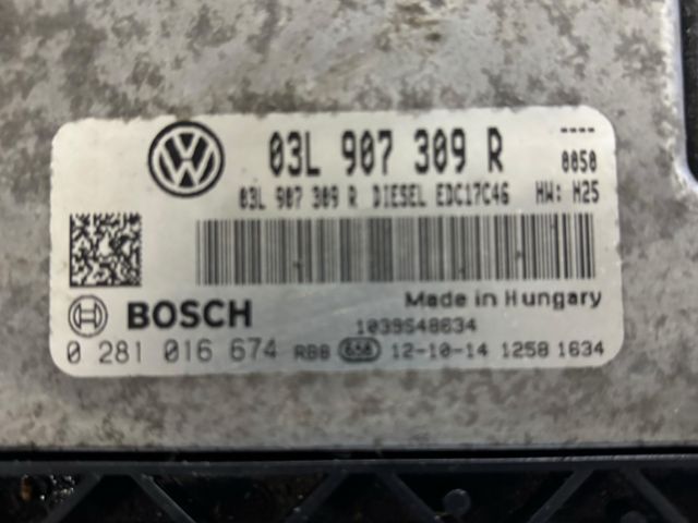 bontott VW GOLF VI Motorvezérlő