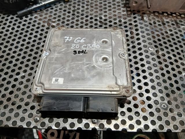 bontott VW GOLF VI Motorvezérlő