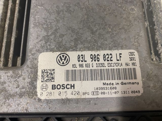 bontott VW GOLF VI Motorvezérlő