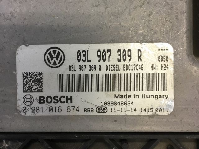 bontott VW GOLF VI Motorvezérlő