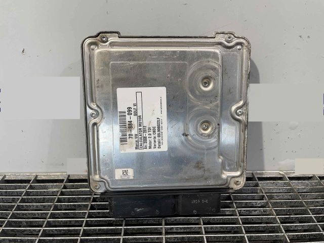 bontott VW GOLF VI Motorvezérlő