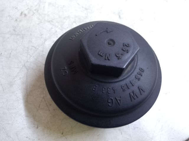 bontott VW GOLF VI Olajszűrő Kupak