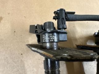 bontott VW GOLF VI Porlasztó Sor / Híd