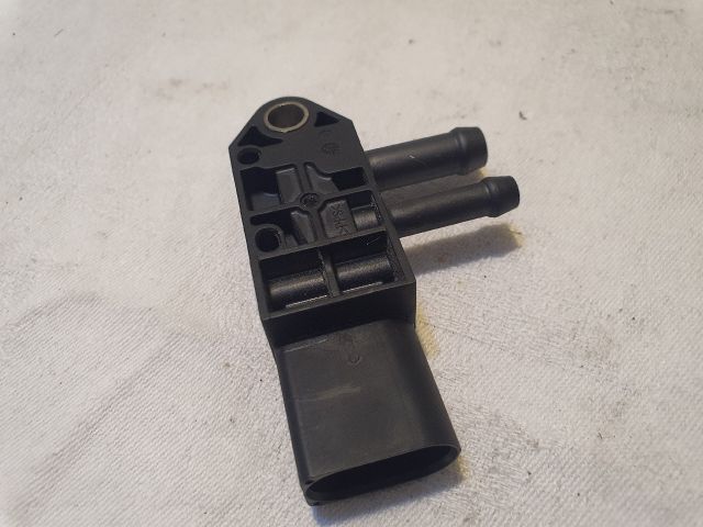 bontott VW GOLF VI Részecskeszűrő Nyomásérzékelő