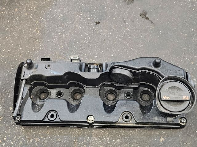 bontott VW GOLF VI Szelepfedél