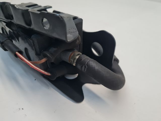 bontott VW GOLF VI Üzemanyag Szivattyú