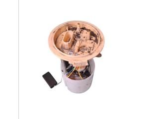 bontott VW GOLF VI Üzemanyag Szivattyú