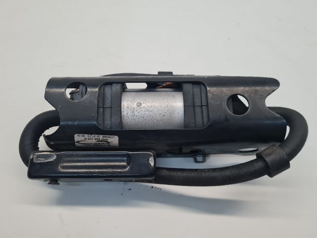 bontott VW GOLF VI Üzemanyag Szivattyú