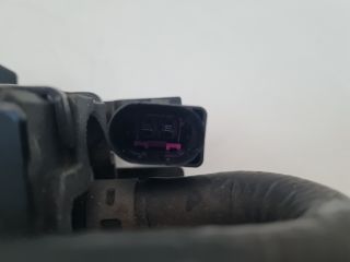 bontott VW GOLF VI Üzemanyag Szivattyú