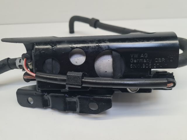 bontott VW GOLF VI Üzemanyag Szivattyú