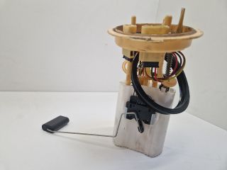 bontott VW GOLF VI Üzemanyag Szivattyú