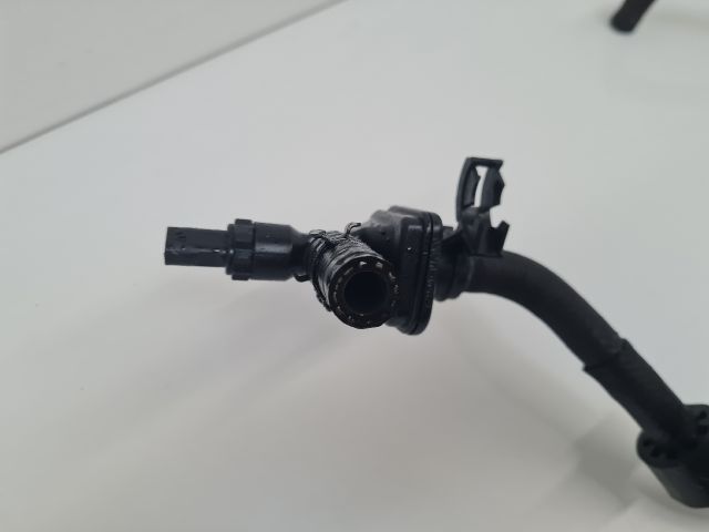 bontott VW GOLF VI Üzemanyag Szivattyú