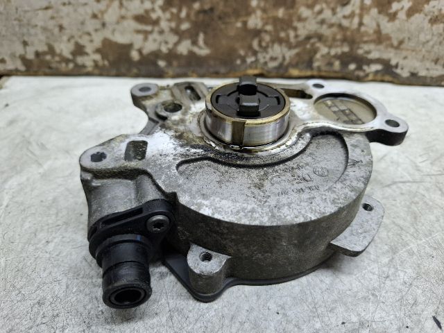 bontott VW GOLF VI Vákumpumpa