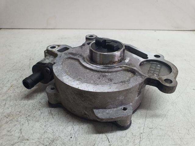 bontott VW GOLF VI Vákumpumpa