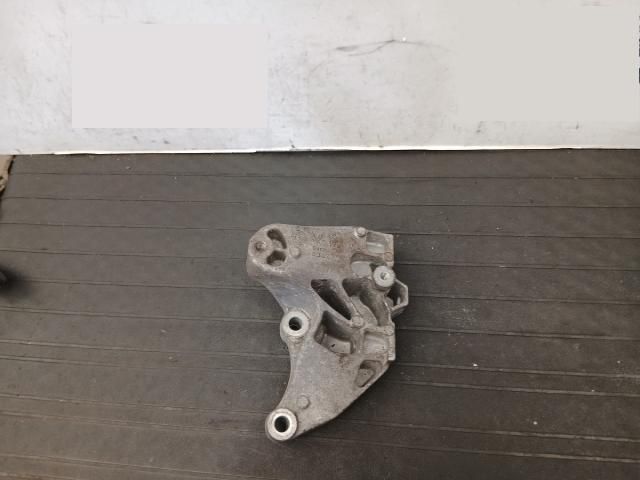 bontott VW GOLF VI Váltó Tartó Bak (Pozíciófüggetlen)