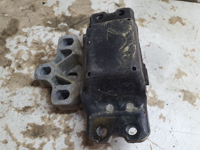 bontott VW GOLF VI Váltó Tartó Bak (Pozíciófüggetlen)