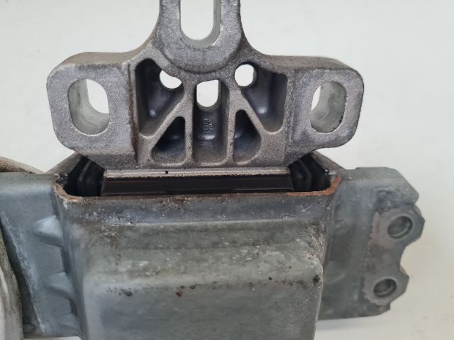 bontott VW GOLF VI Váltó Tartó Bak (Pozíciófüggetlen)