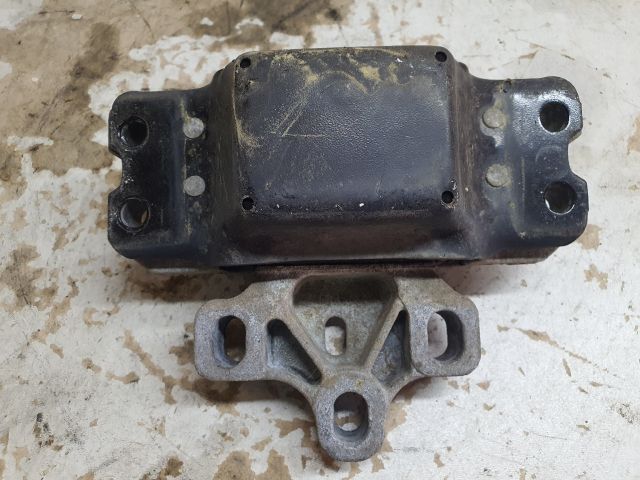 bontott VW GOLF VI Váltó Tartó Bak (Pozíciófüggetlen)