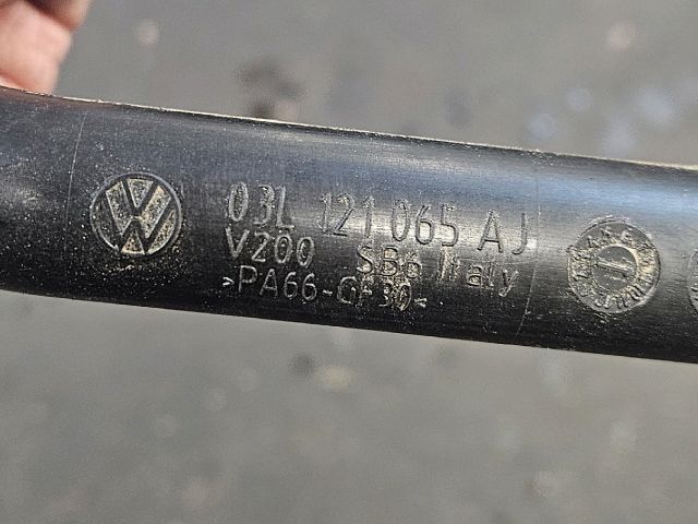 bontott VW GOLF VI Vízcső