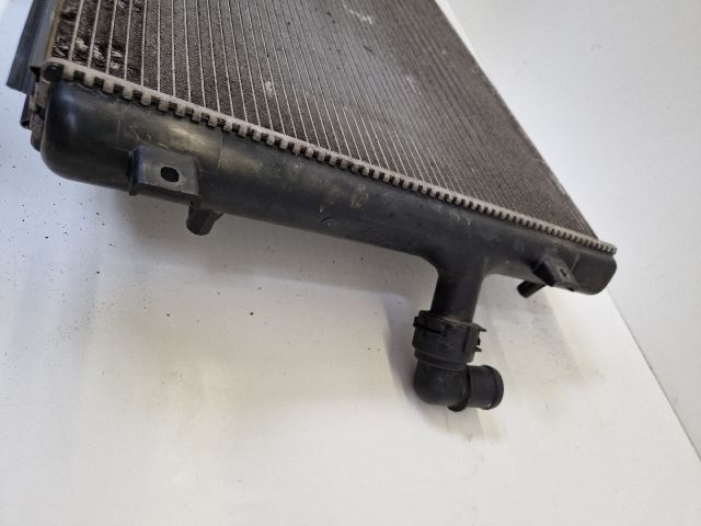 bontott VW GOLF VI Vízhűtő Radiátor (Klímás)