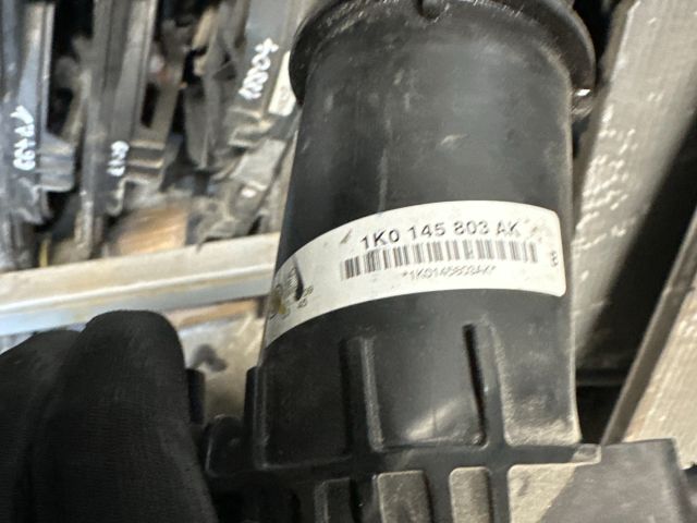 bontott VW GOLF VI Vízhűtő Radiátor (Klímás)