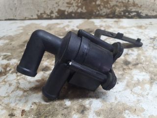 bontott VW GOLF VI Vízpumpa