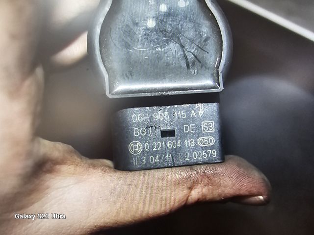 bontott VW GOLF VI Porlasztó Sor / Híd