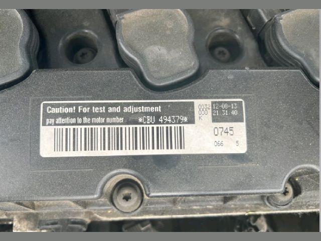 bontott VW GOLF VI Motor (Fűzött blokk hengerfejjel)