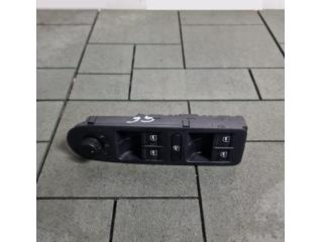 bontott VW GOLF VI Ablakemelő Kapcsoló Négyes / Kettes