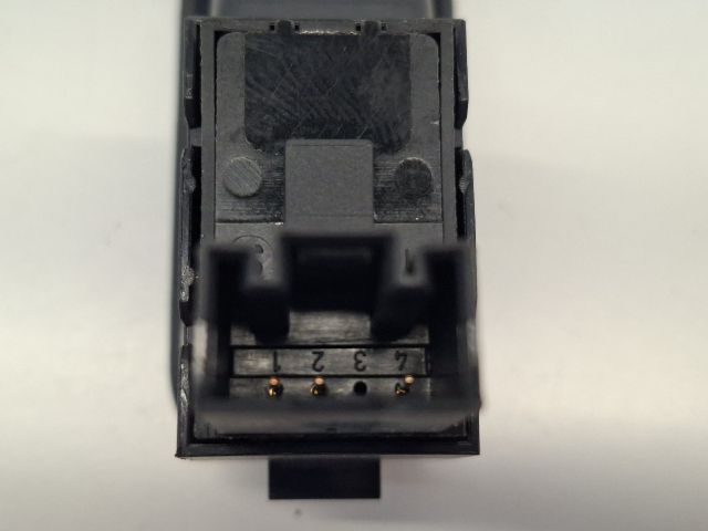 bontott VW GOLF VI Ablakemelő Kapcsoló (Pozíciófüggetlen)