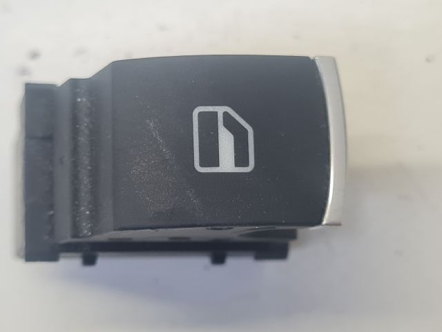 bontott VW GOLF VI Ablakemelő Kapcsoló (Pozíciófüggetlen)