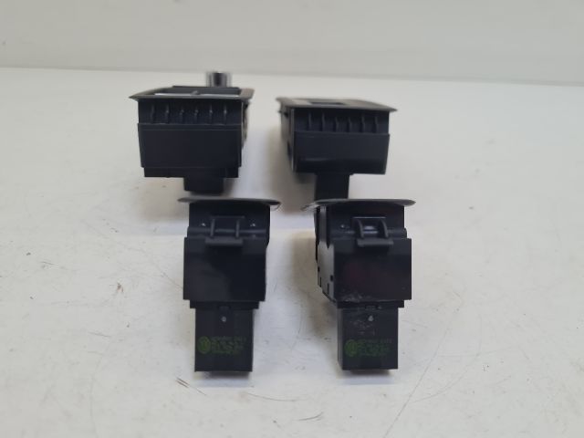 bontott VW GOLF VI Ablakemelő Kapcsoló Szett