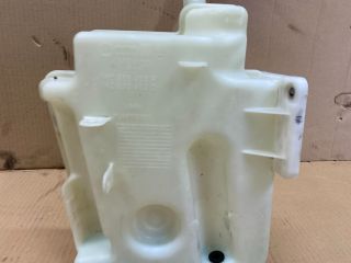 bontott VW GOLF VI Ablakmosó Tartály