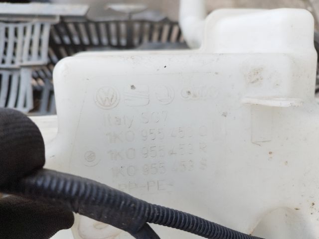 bontott VW GOLF VI Ablakmosó Tartály