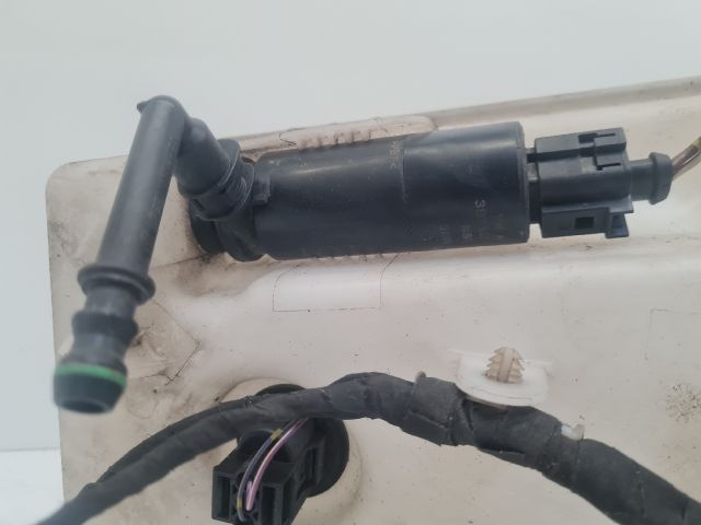 bontott VW GOLF VI Ablakmosó Tartály