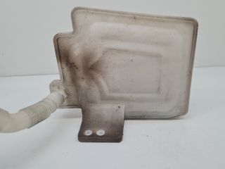 bontott VW GOLF VI Ablakmosó Tartály