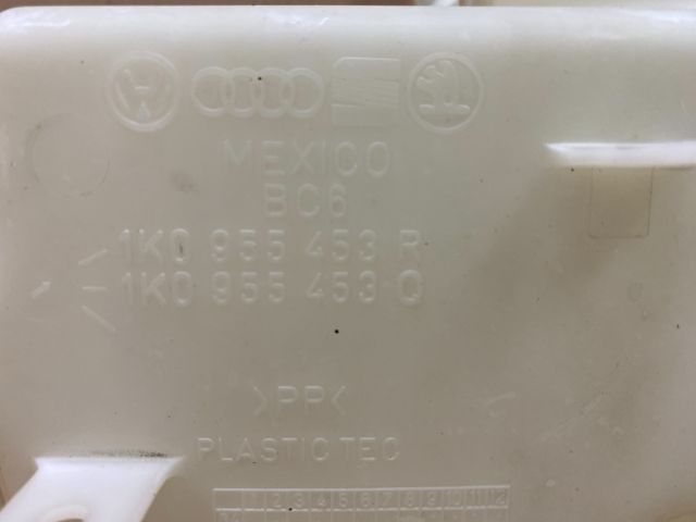 bontott VW GOLF VI Ablakmosó Tartály