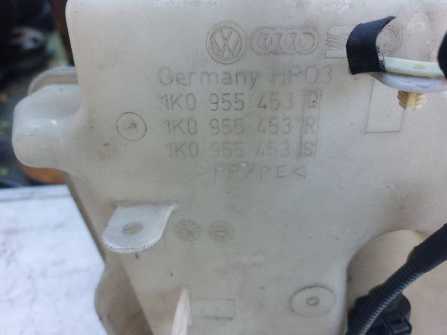 bontott VW GOLF VI Ablakmosó Tartály