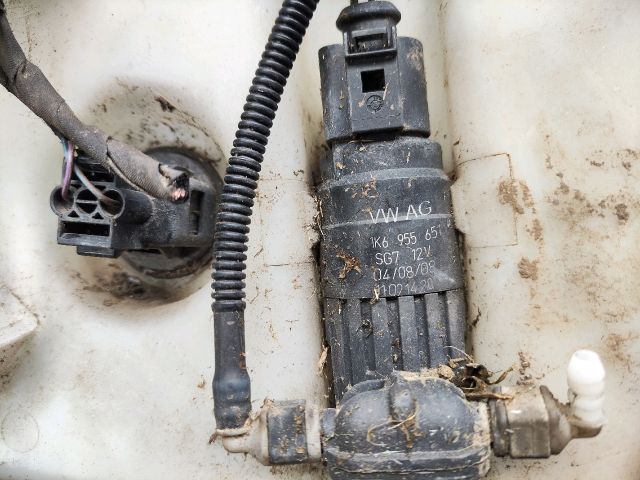 bontott VW GOLF VI Ablakmosó Tartály