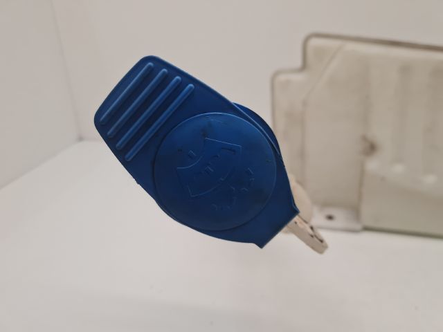 bontott VW GOLF VI Ablakmosó Tartály