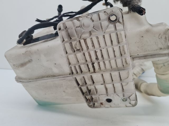 bontott VW GOLF VI Ablakmosó Tartály