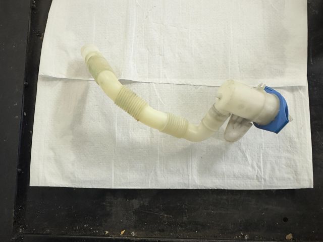 bontott VW GOLF VI Ablakmosótartály Betöltő