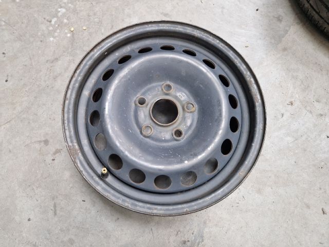 bontott VW GOLF VI Acélfelni (1 db)