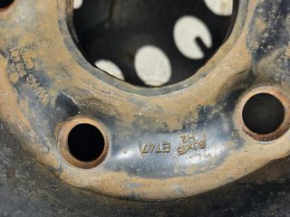 bontott VW GOLF VI Acélfelni Gumival (1 db)